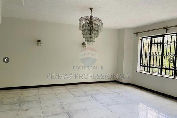 5bdrm Townhouse/Terrace in Raphta Road Area for sale