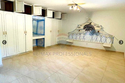 5bdrm Townhouse/Terrace in Raphta Road Area for sale - Image 9