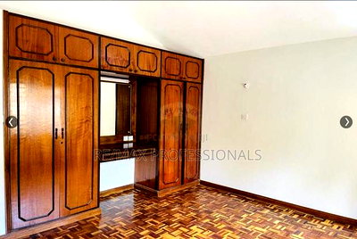 5bdrm Townhouse/Terrace in Raphta Road Area for sale - Image 14
