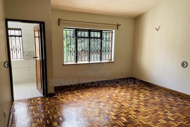 5bdrm Townhouse/Terrace in Raphta Road Area for sale