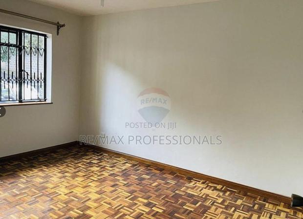 5bdrm Townhouse/Terrace in Raphta Road Area for sale