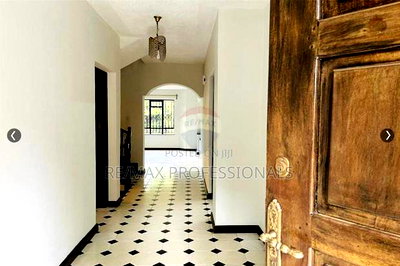 5bdrm Townhouse/Terrace in Raphta Road Area for sale - Image 11
