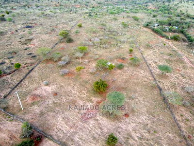 Prime 5 Acres Touching Namanga Tarmac at 2.2m Per Acre - Image 5