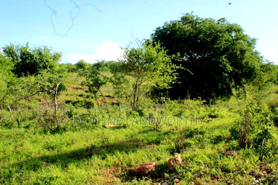 Embu County,Mutuobare Agri/Commercial Land Near the Tarmac - Image 5