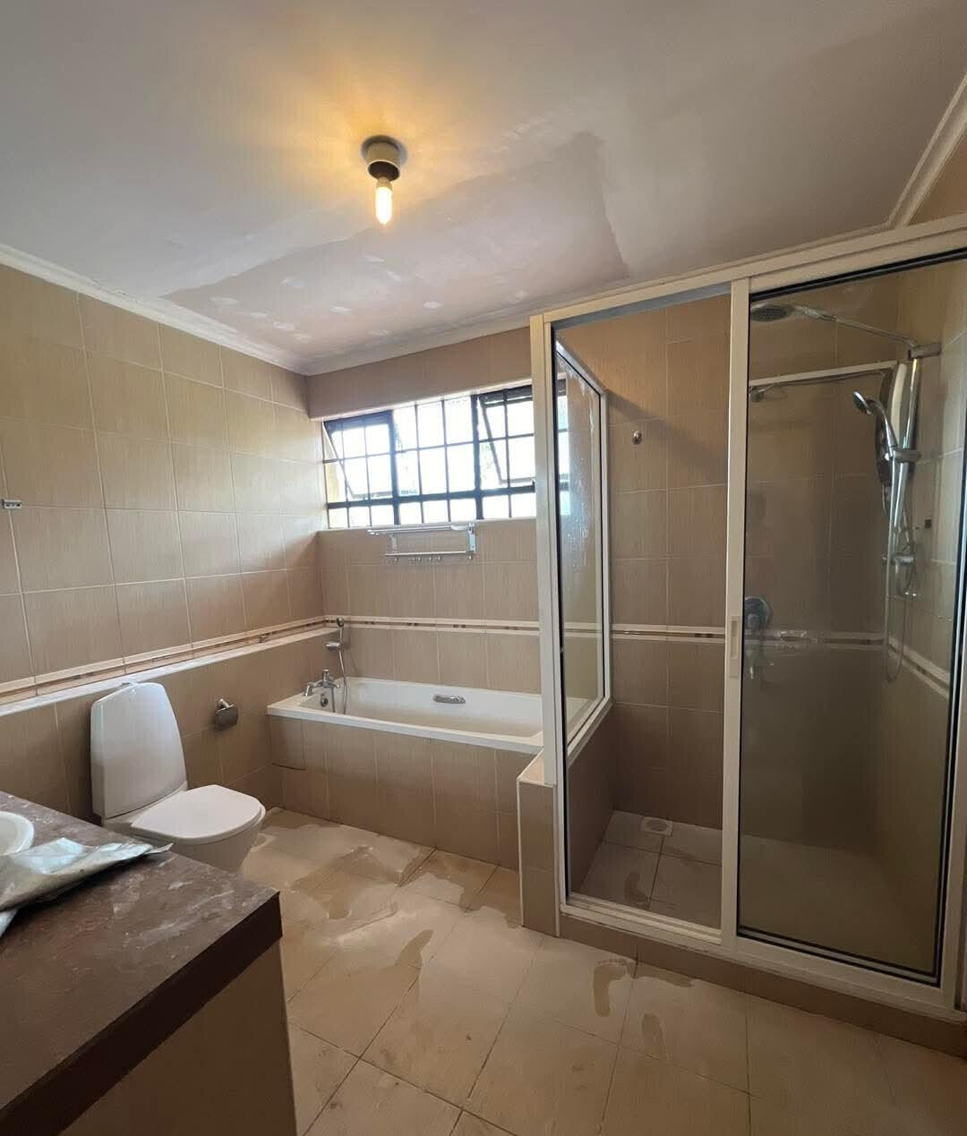 4-Ensuite Townhouse with DSQ & Private Garden - Lavington
