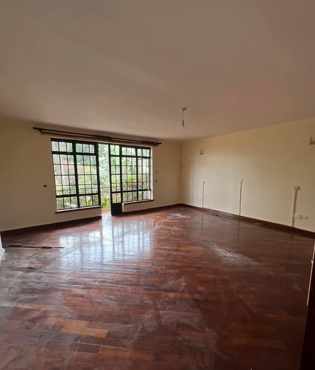 4-Ensuite Townhouse with DSQ & Private Garden - Lavington