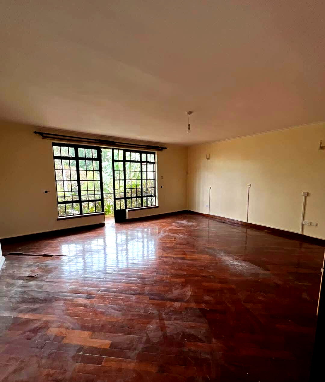 4-Ensuite Townhouse with DSQ & Private Garden - Lavington