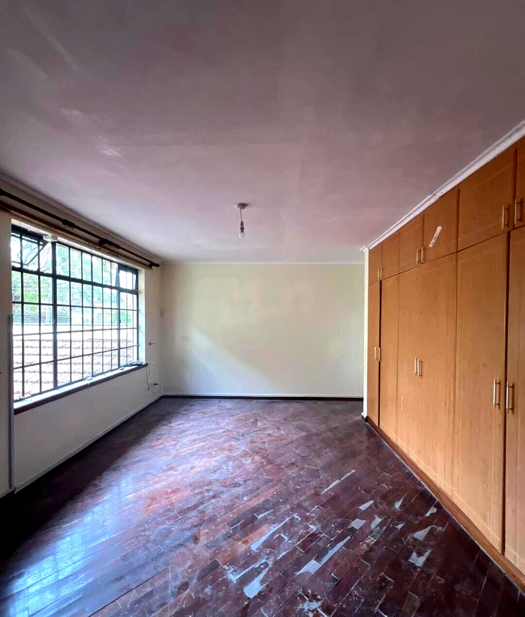 4-Ensuite Townhouse with DSQ & Private Garden - Lavington