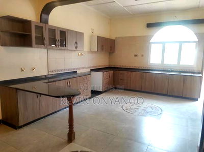 A 6 Bedroom House on 1acre Land - Image 6