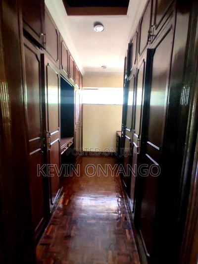 A 6 Bedroom House on 1acre Land - Image 10