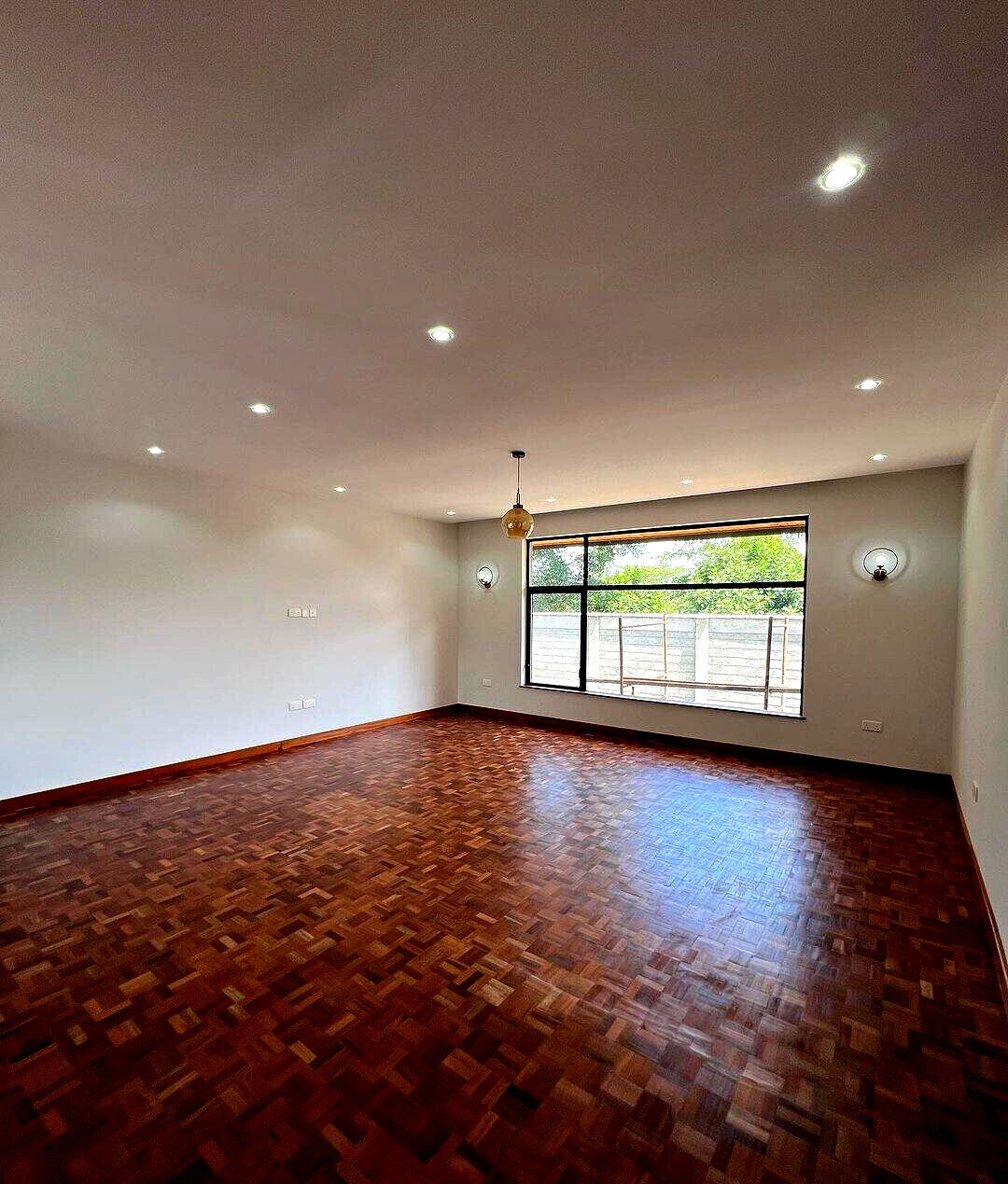 Brand New 5-Ensuite Townhouse with DSQ & Open-Plan Living - Lavington