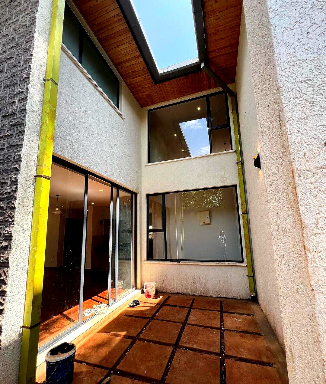 Brand New 5-Ensuite Townhouse with DSQ & Open-Plan Living - Lavington