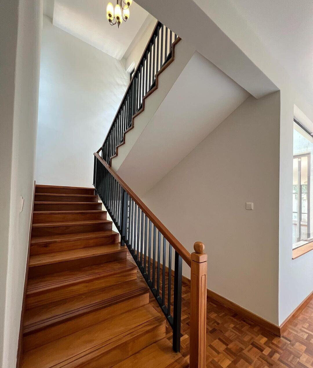 Brand New 5-Ensuite Townhouse with DSQ & Open-Plan Living - Lavington