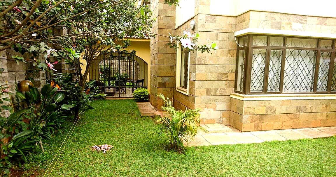4-Ensuite Townhouse with Fireplace & Tenant Income - Lavington