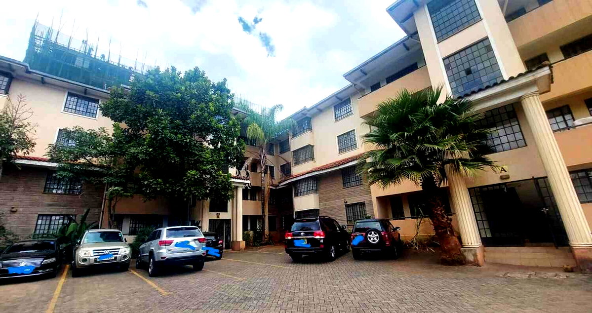 3BR with Jacuzzi & Pool in Quiet 16-Unit Court - Kileleshwa