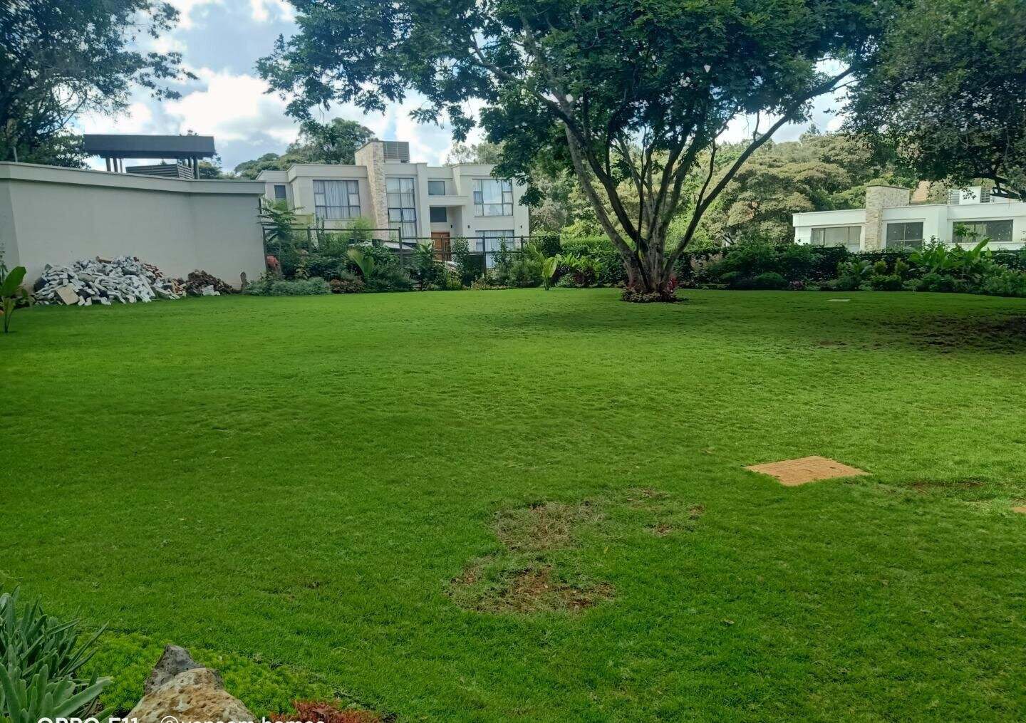5-Bed Townhouse with DSQ for 2 in Gated Karen Estate