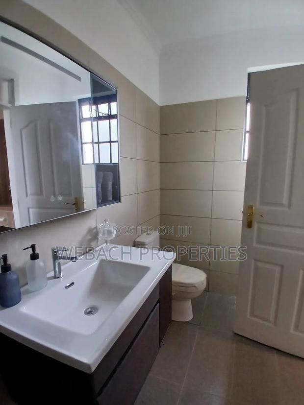 4bdrm Maisonette in Gateway Mall for sale