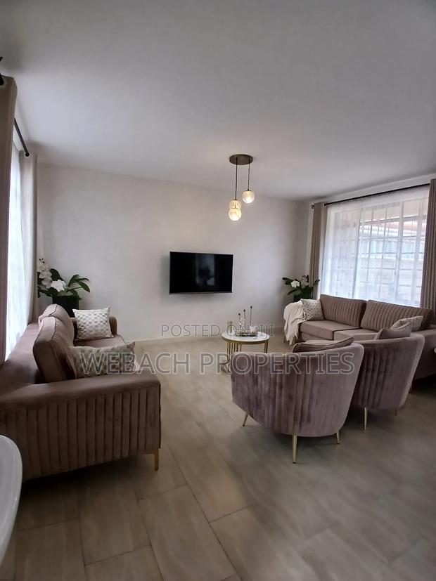 4bdrm Maisonette in Gateway Mall for sale