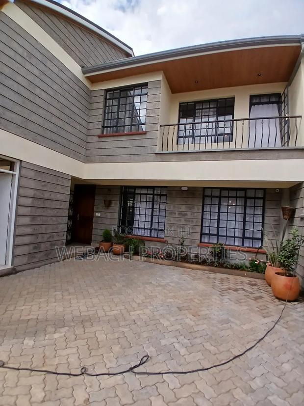 4bdrm Maisonette in Gateway Mall for sale