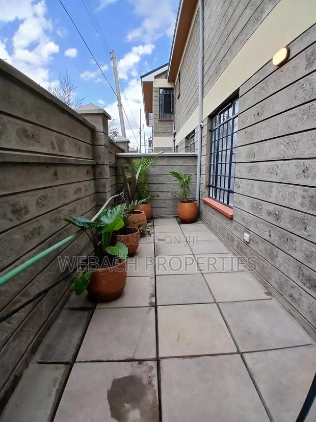 4bdrm Maisonette in Gateway Mall for sale