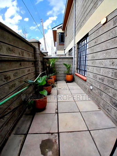 4bdrm Maisonette in Gateway Mall for sale - Image 9