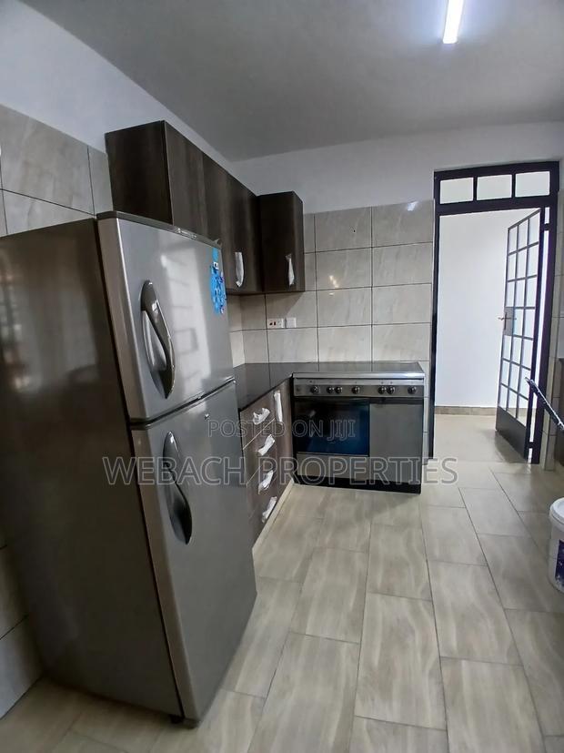 4bdrm Maisonette in Gateway Mall for sale