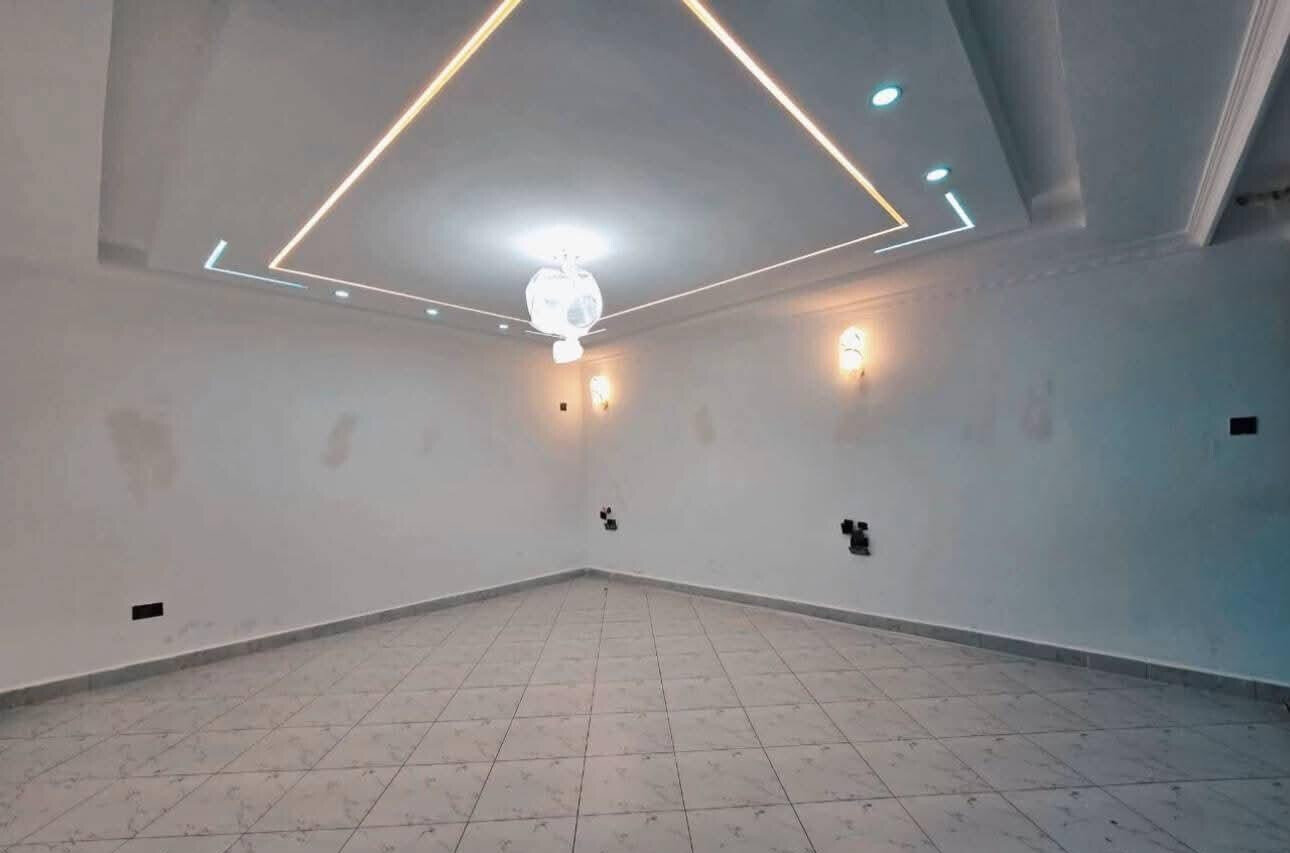 5BR All-Ensuite Townhouse with SQ & Open-Plan Kitchen - Mugutha, Ruiru