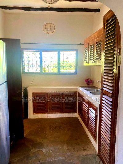 Cozy Villa - Image 5