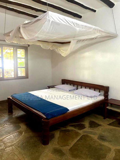 Cozy Villa - Image 8