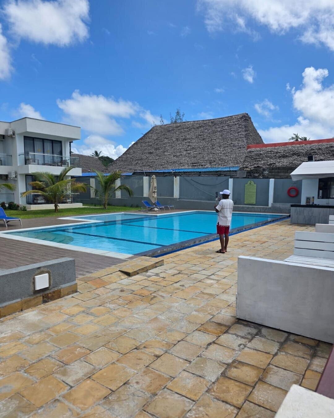 4BR All-Ensuite with DSQ & Private Beach Access - Nyali