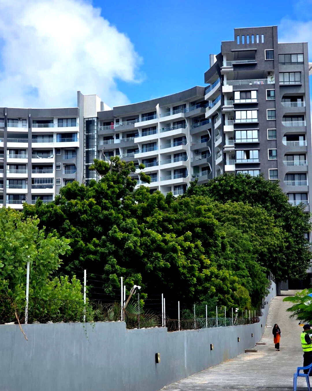 4BR All-Ensuite with DSQ & Private Beach Access - Nyali