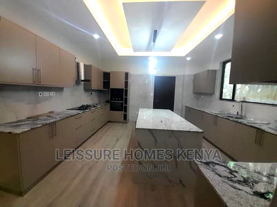 Stunning 5 Bedroom Duplexes - Image 7