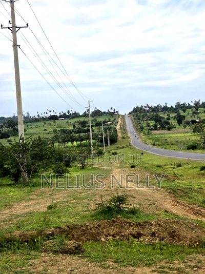Plots Touching Mariakani ~ Kaloleni ~ Mavueni Bypass - Image 1