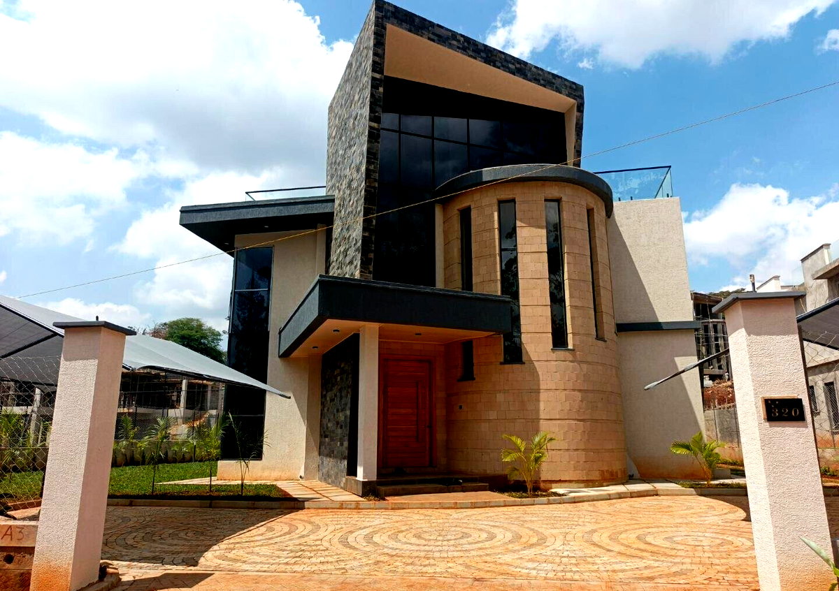 Super-Premium 4BR Villa with DSQ in Loresho Village Cluster