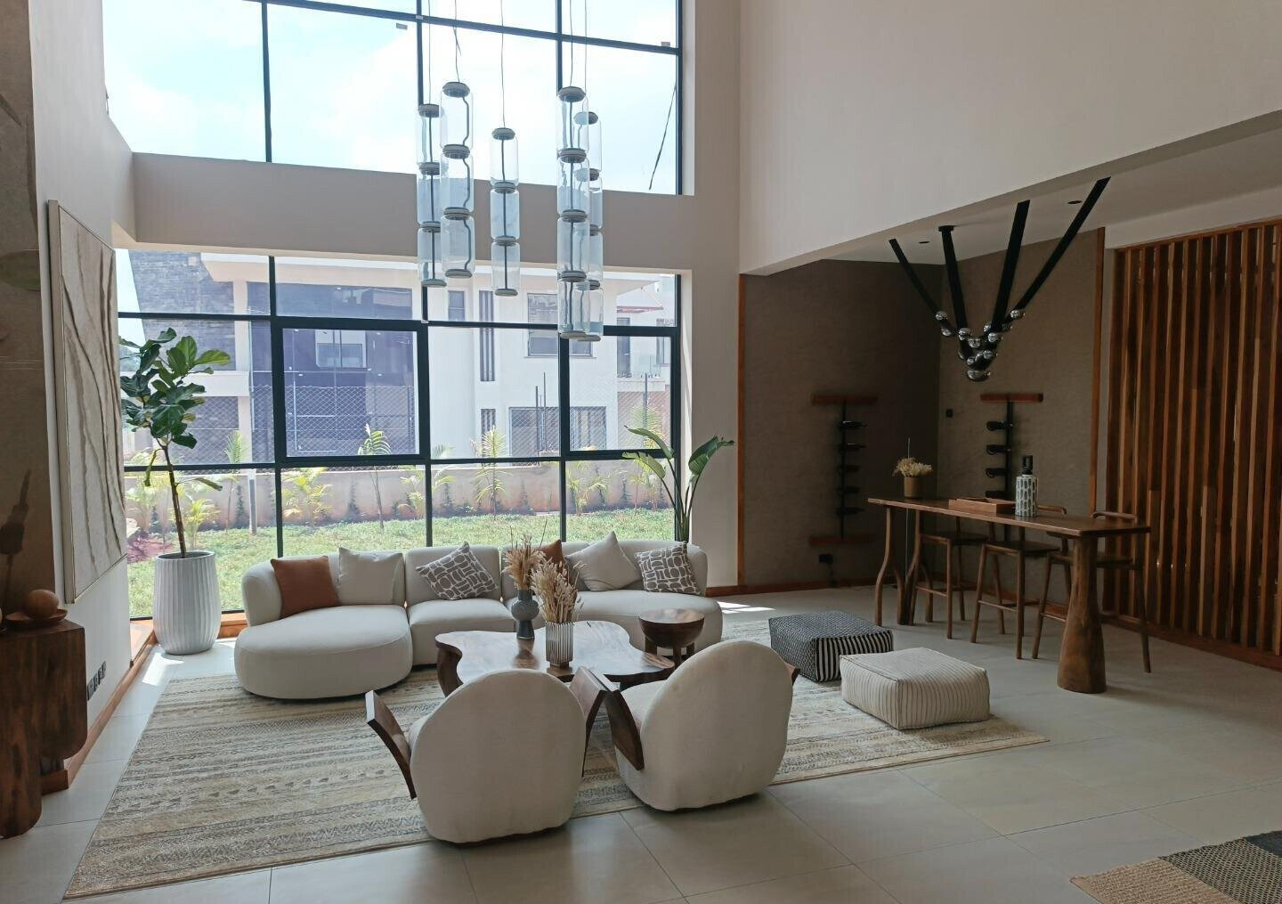 Super-Premium 4BR Villa with DSQ in Loresho Village Cluster