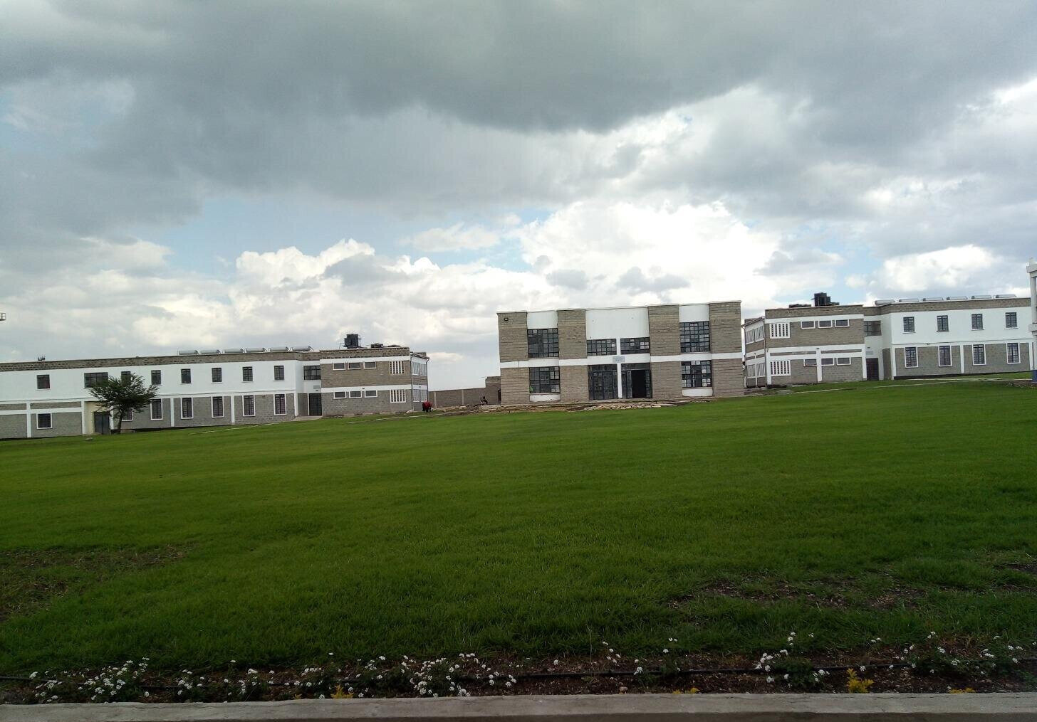 KSh 1.5M Garden Plot with Parking