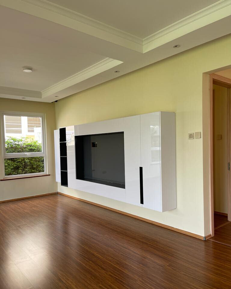 4BR Townhouse with Rooftop Terrace & Home Office - Runda