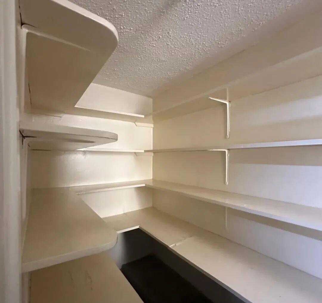 4BR Corner Townhouse with Fireplace & Private Garden - Lavington