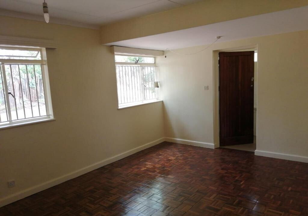 0.8 Acre Lavington Bungalow at KSh 260K