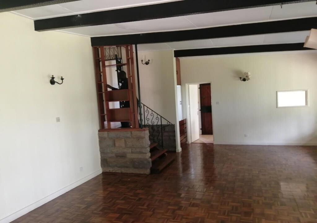0.8 Acre Lavington Bungalow at KSh 260K