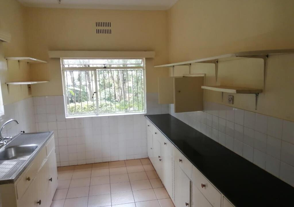 0.8 Acre Lavington Bungalow at KSh 260K