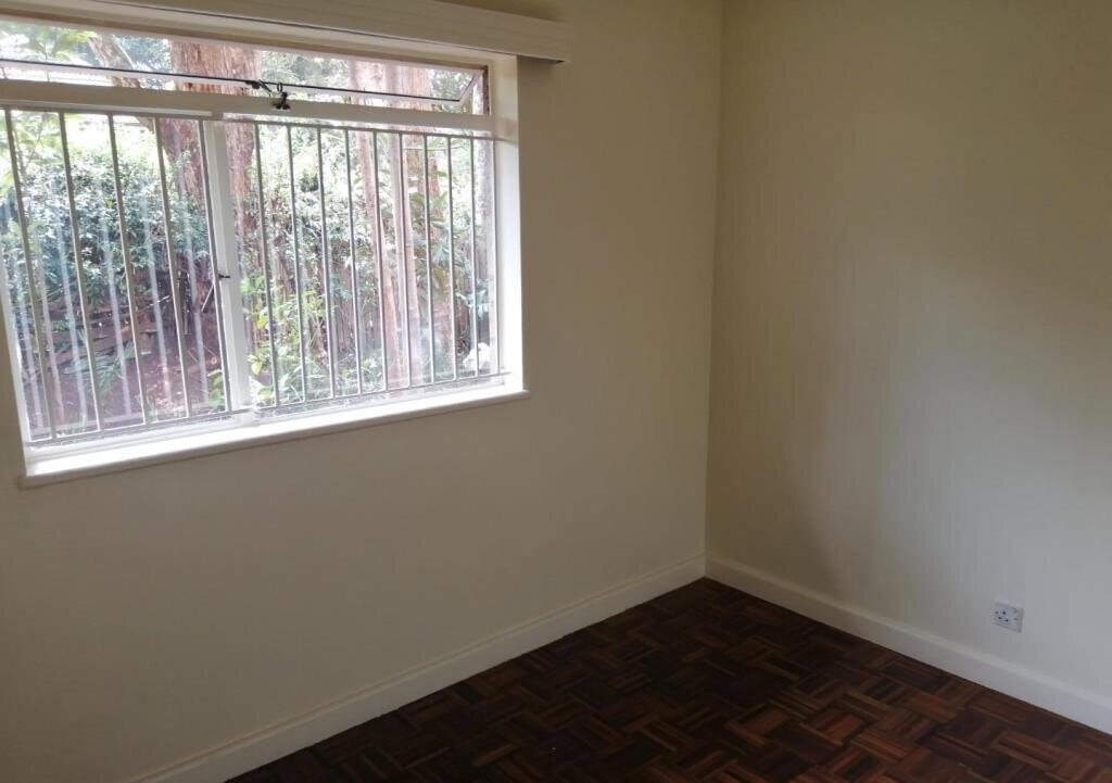 0.8 Acre Lavington Bungalow at KSh 260K