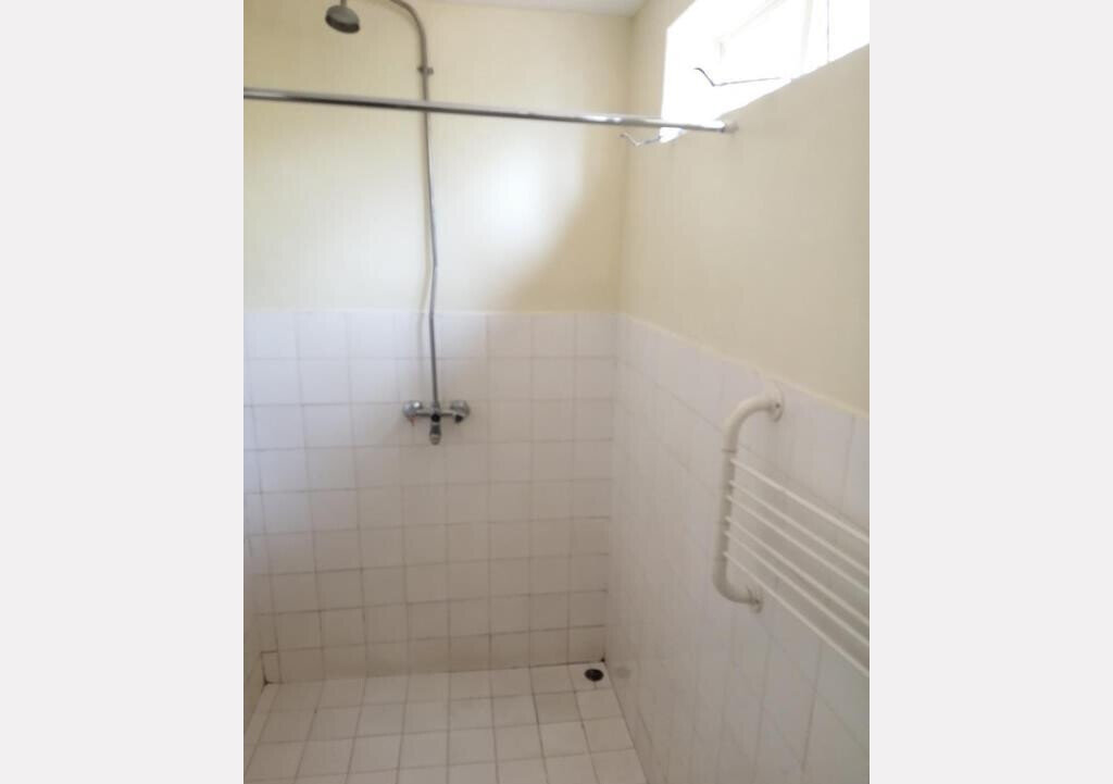 0.8 Acre Lavington Bungalow at KSh 260K