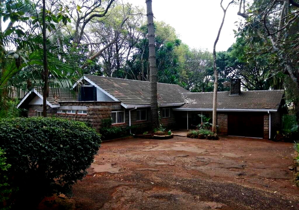 0.8 Acre Lavington Bungalow at KSh 260K