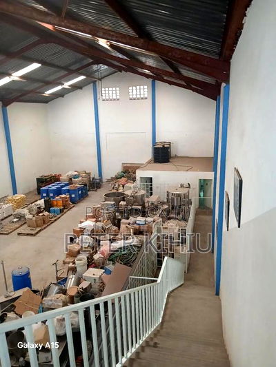 Warehouse to Let 5500sqft Off Enterprise Rd - Image 7