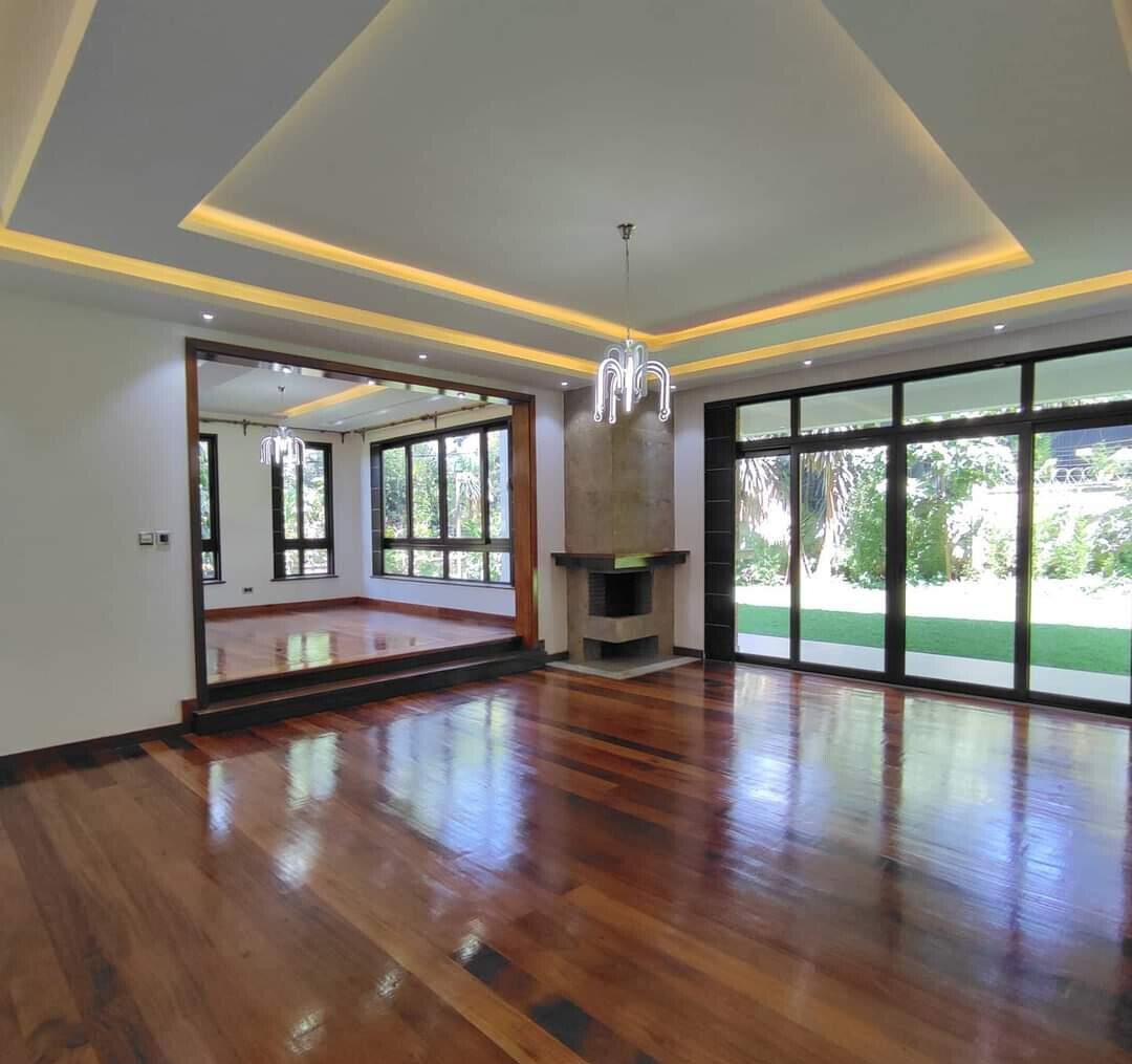 5-Ensuite Townhouse with Mature Garden & Backup Power - Lavington