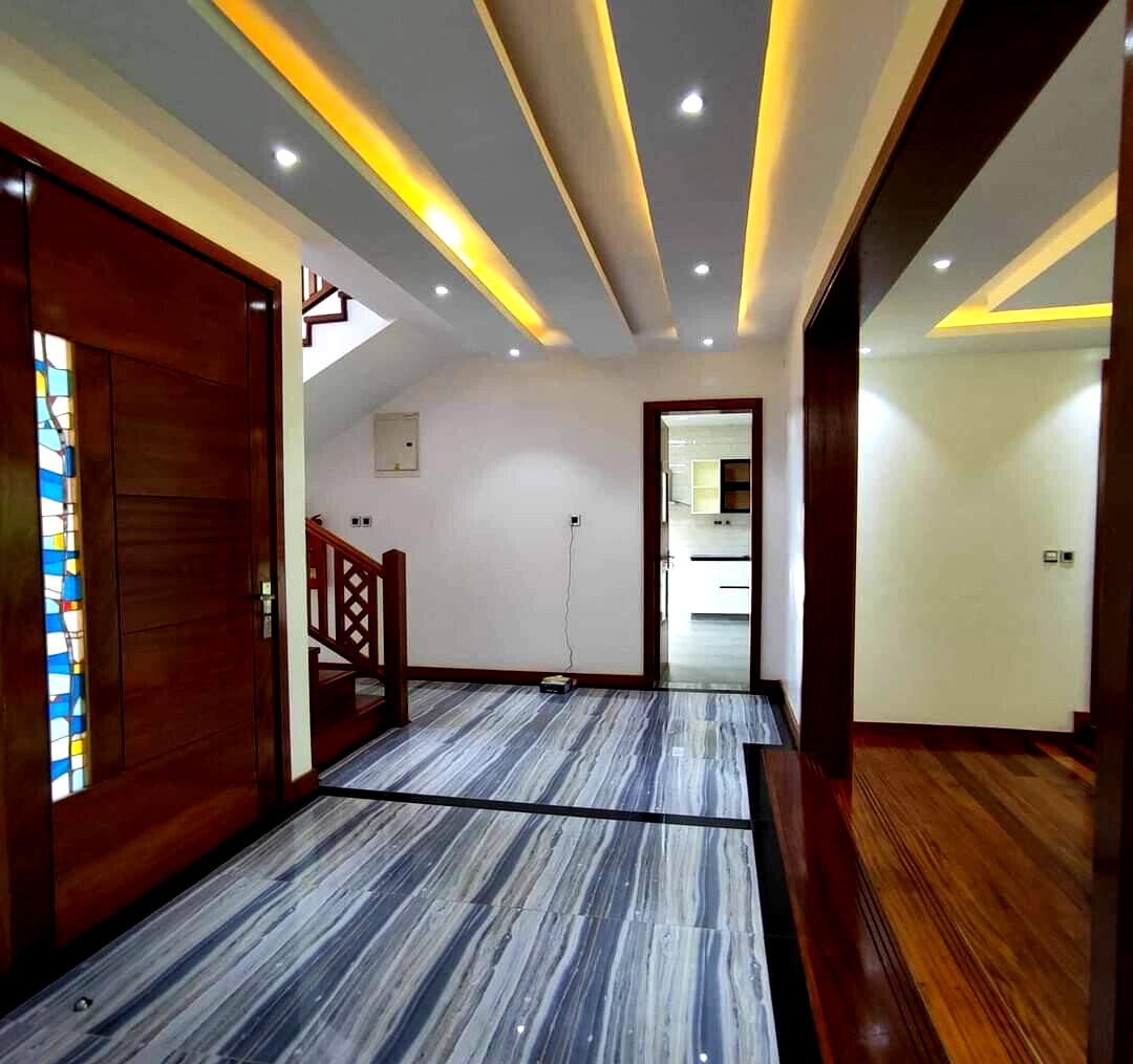 5-Ensuite Townhouse with Mature Garden & Backup Power - Lavington
