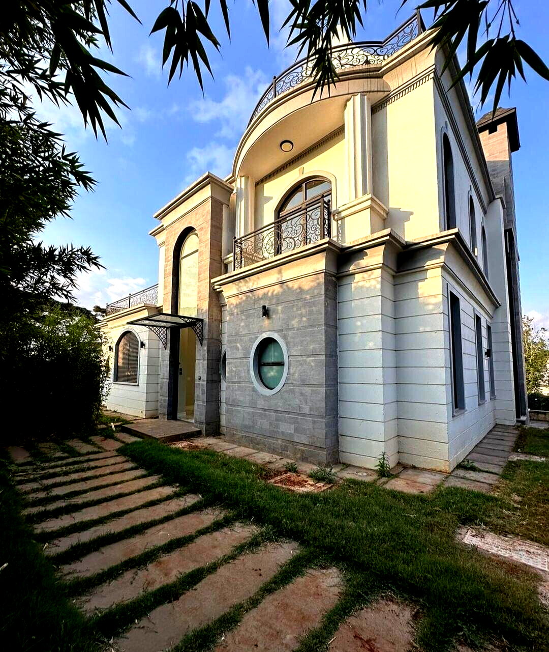 5-Ensuite Townhouse with Heated Pool & Rooftop Terrace - Loresho