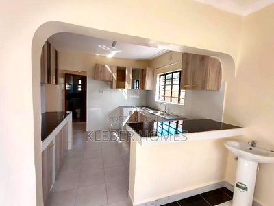 3bdrm Bungalow in Matasia for sale - Image 6