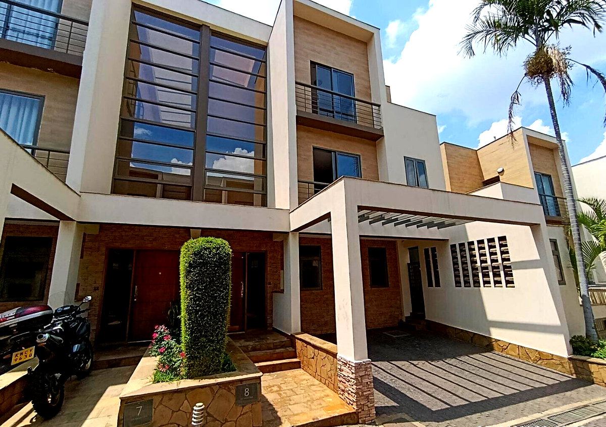 4BR All-Ensuite Townhouse with Heated Pool & Clubhouse - Kileleshwa